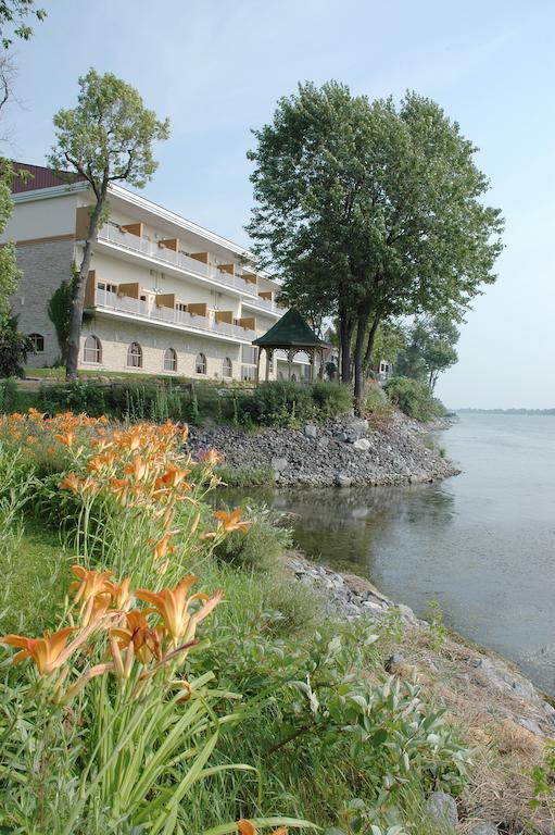 Hotel Les Trois Tilleuls Saint-Marc-sur-Richelieu Exterior photo